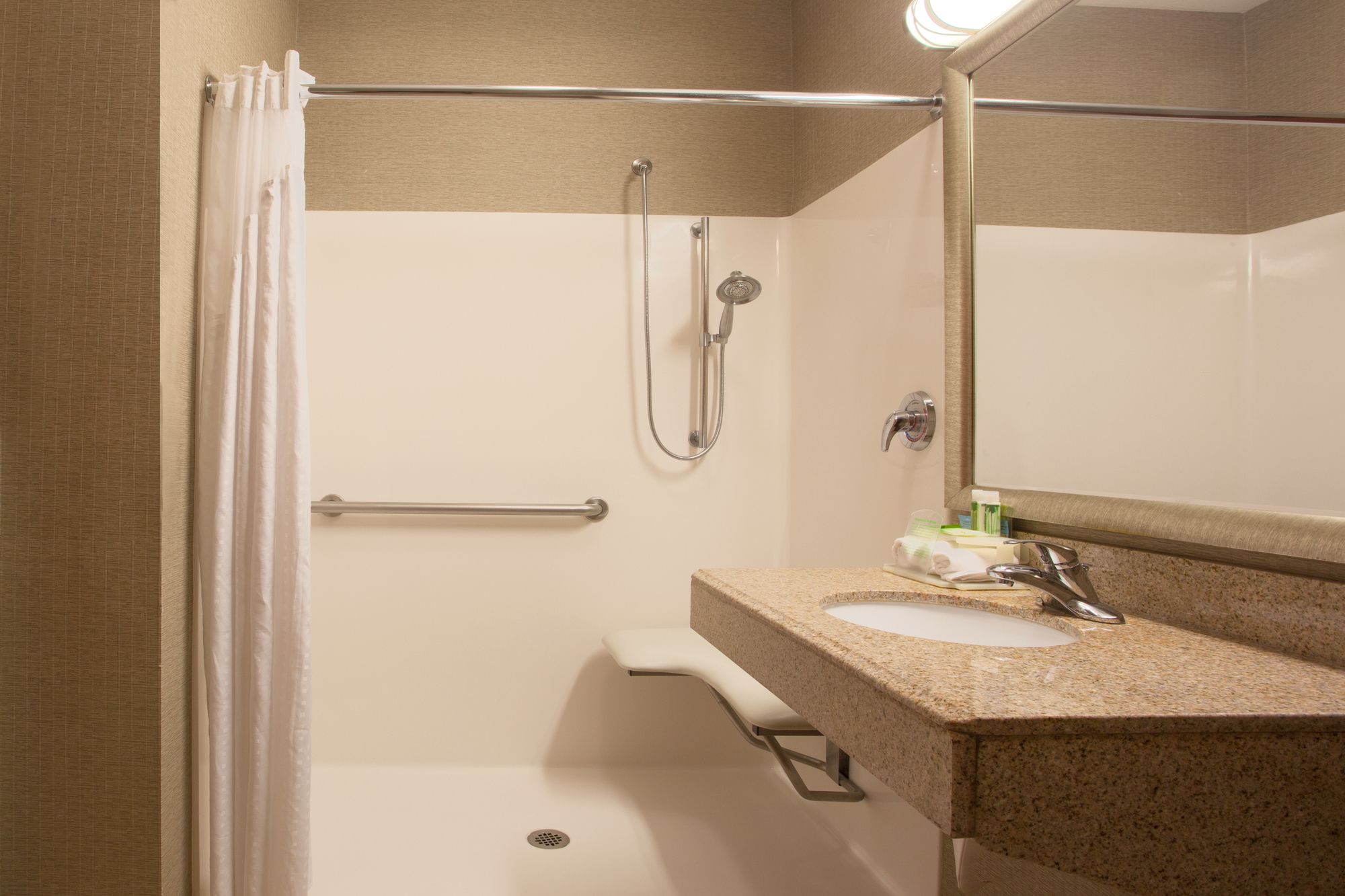 Holiday Inn Express Newport