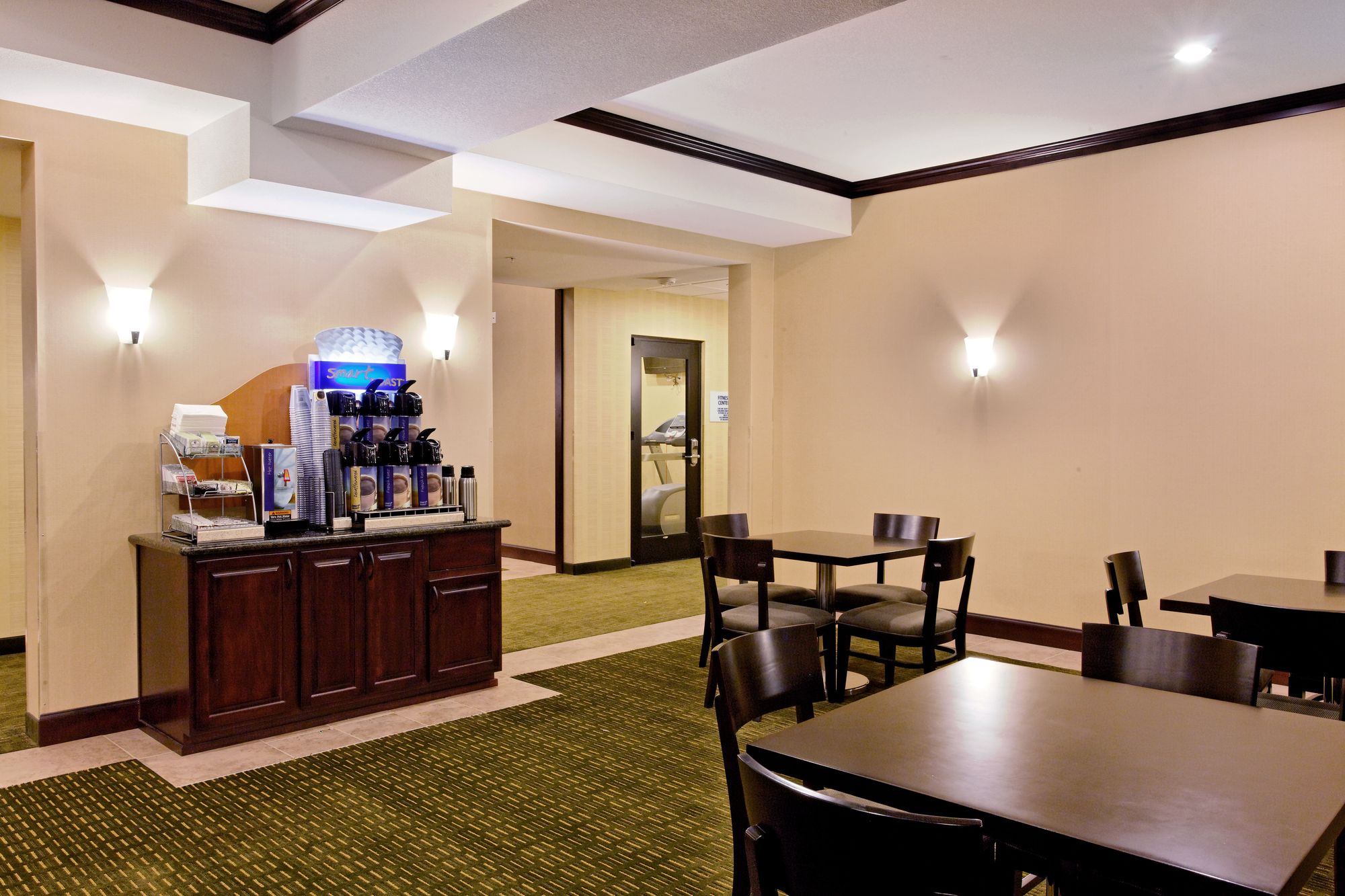 Holiday Inn Express Newport