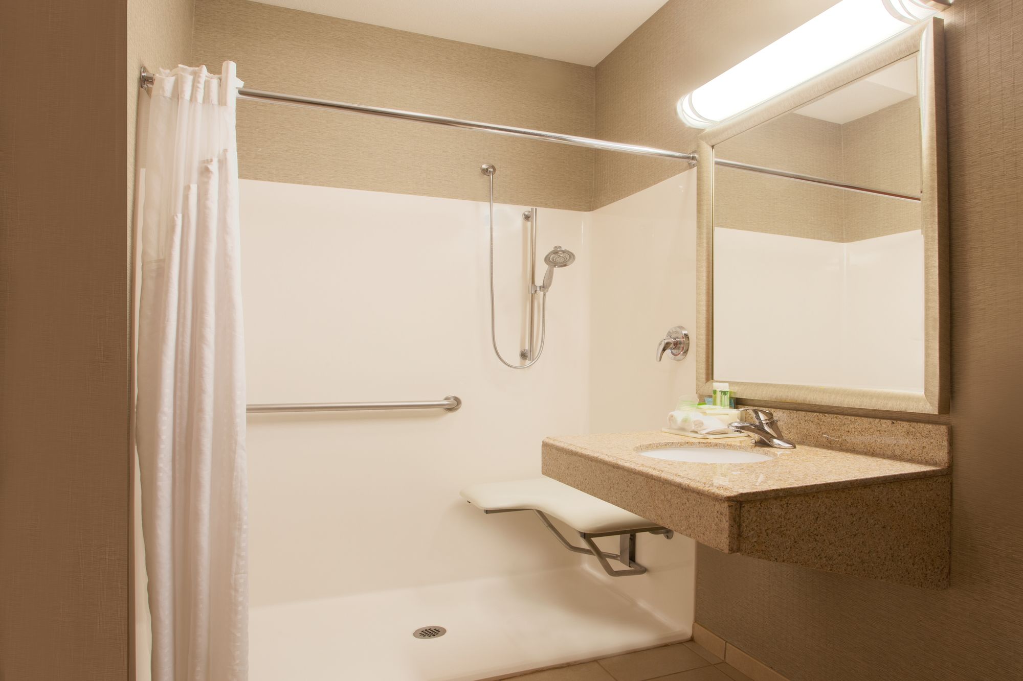 Holiday Inn Express Newport