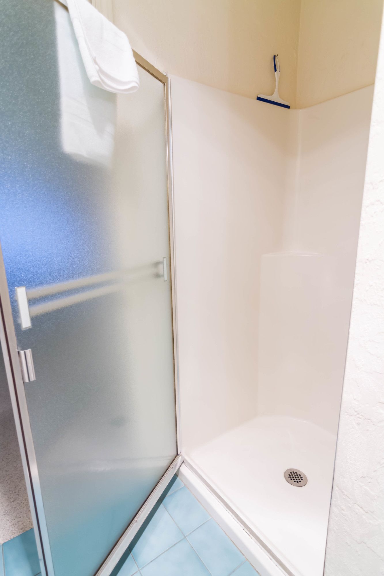 Nye Beach Condos & Cottages