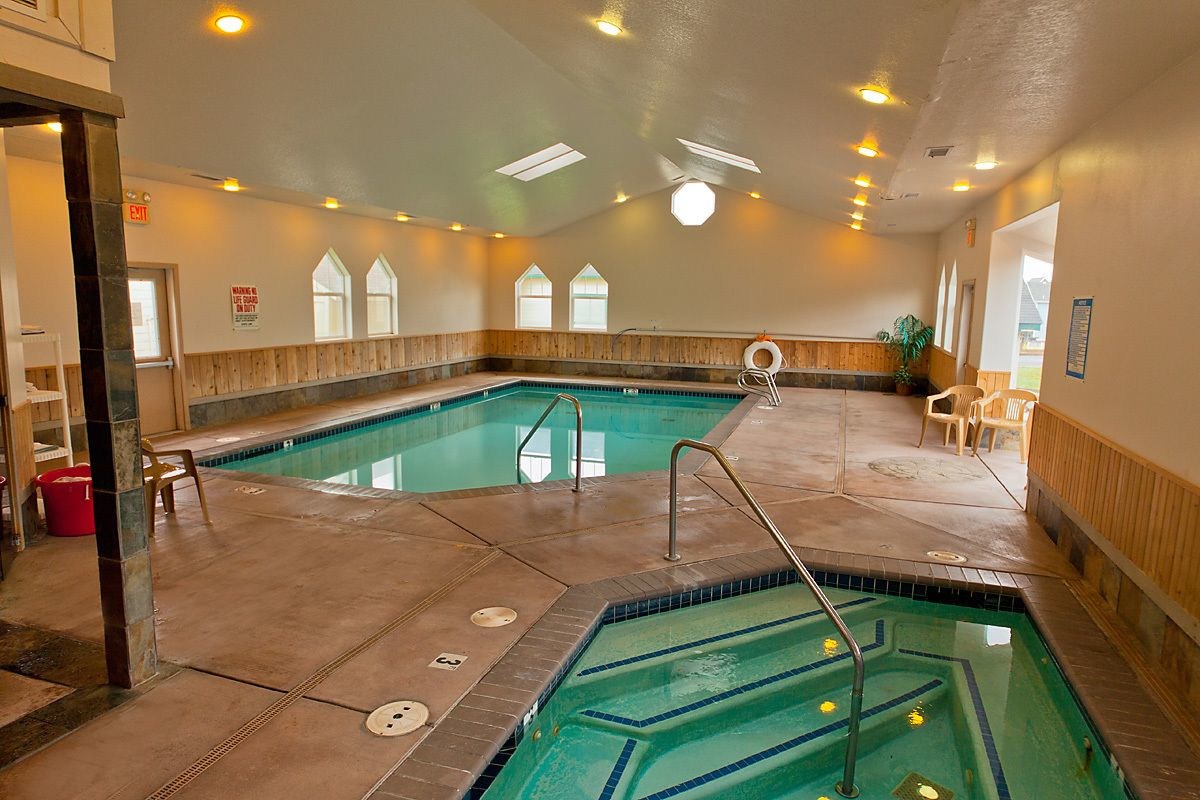 OYO Waves Hotel Newport OR - NYE Beach