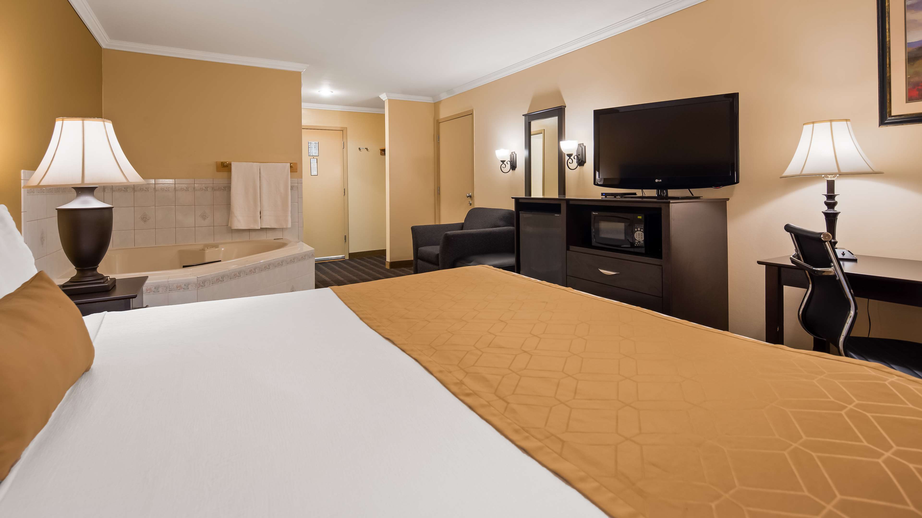 Best Western Inn & Suites