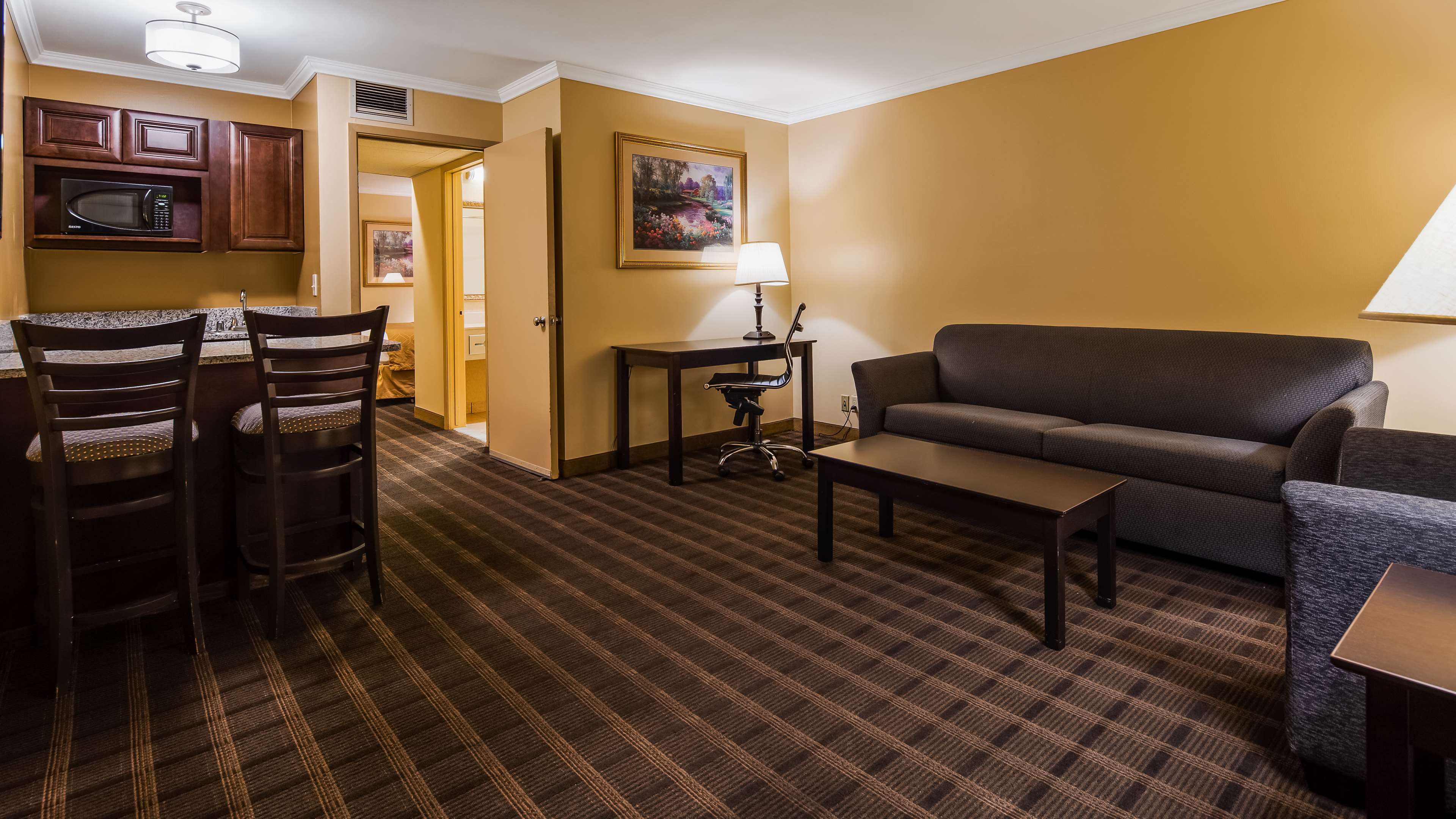 Best Western Inn & Suites