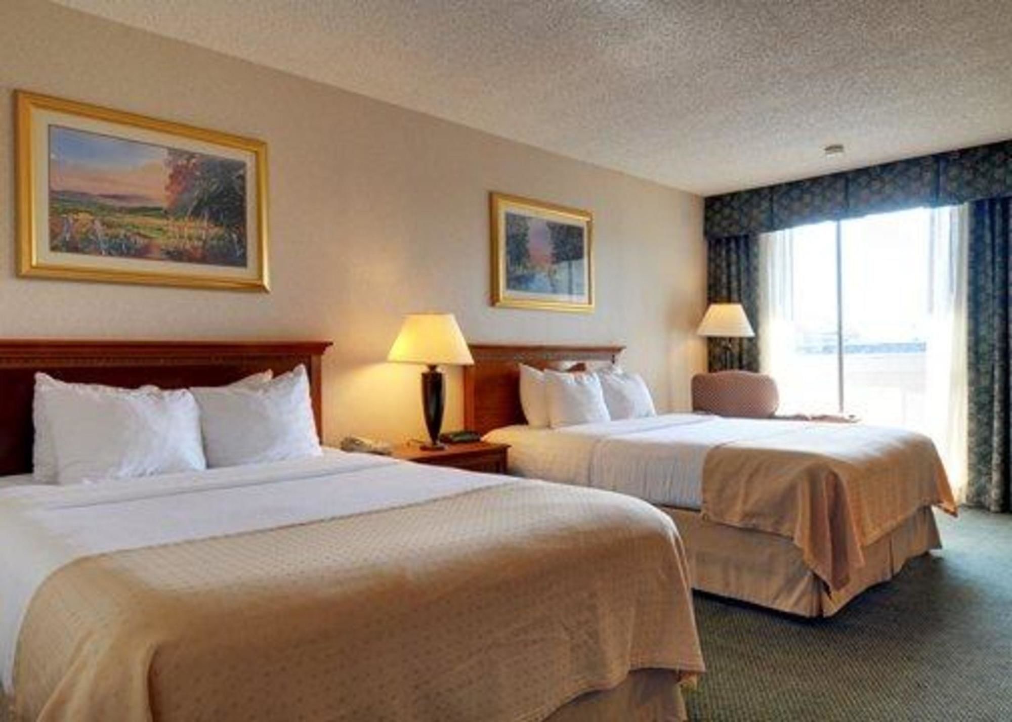 Holiday Inn Ontario