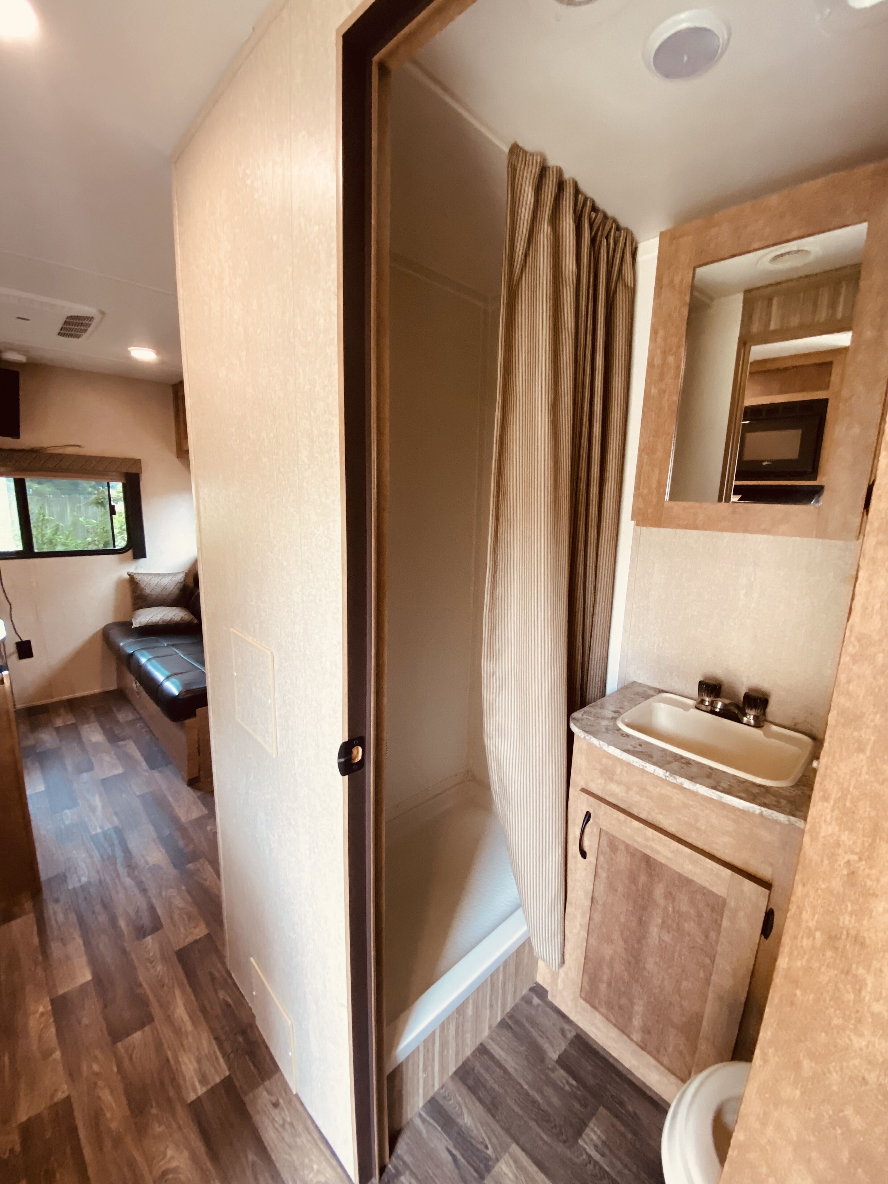 Raines Resort Cabins & RV