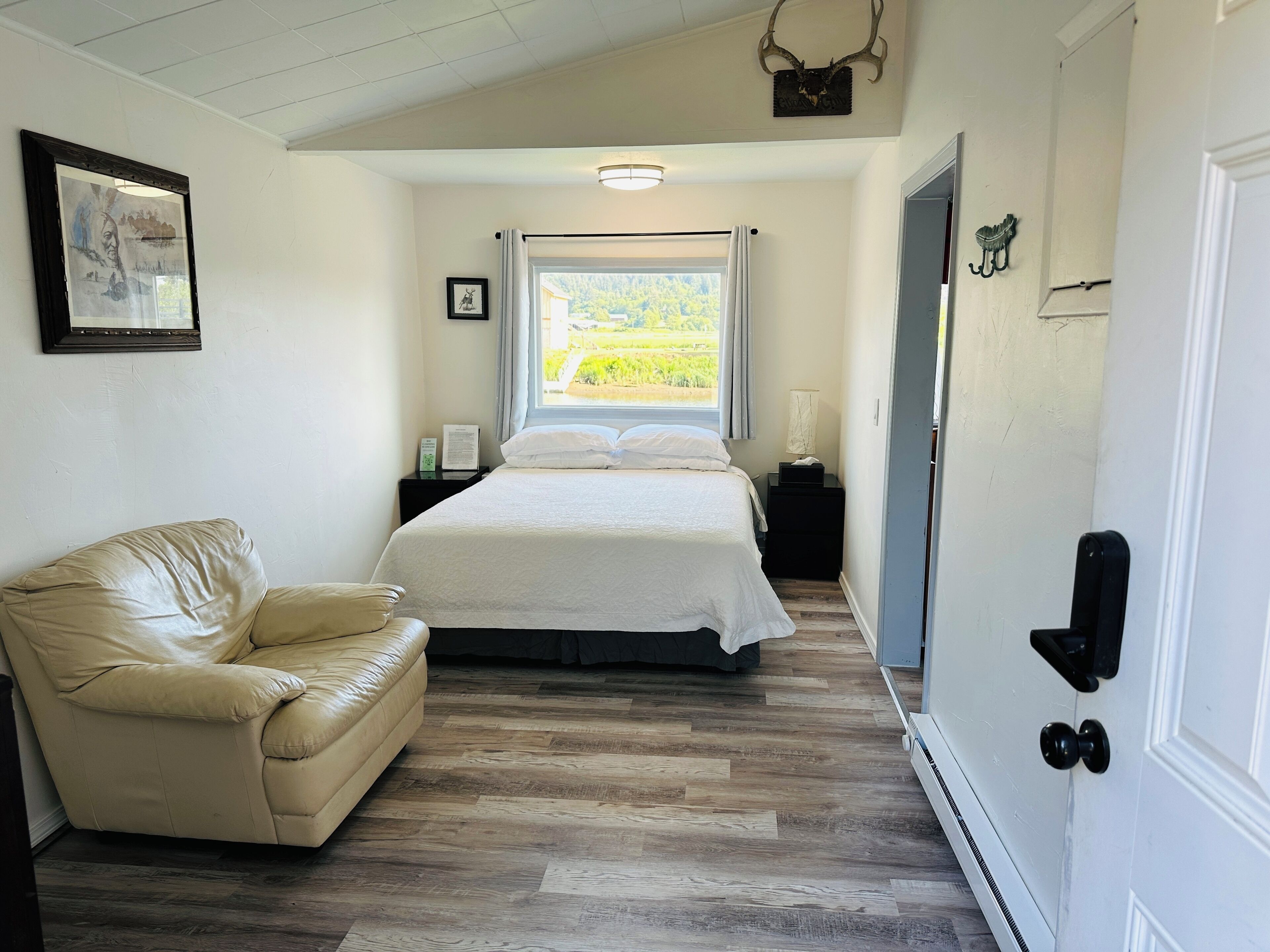 Raines Resort Cabins & RV