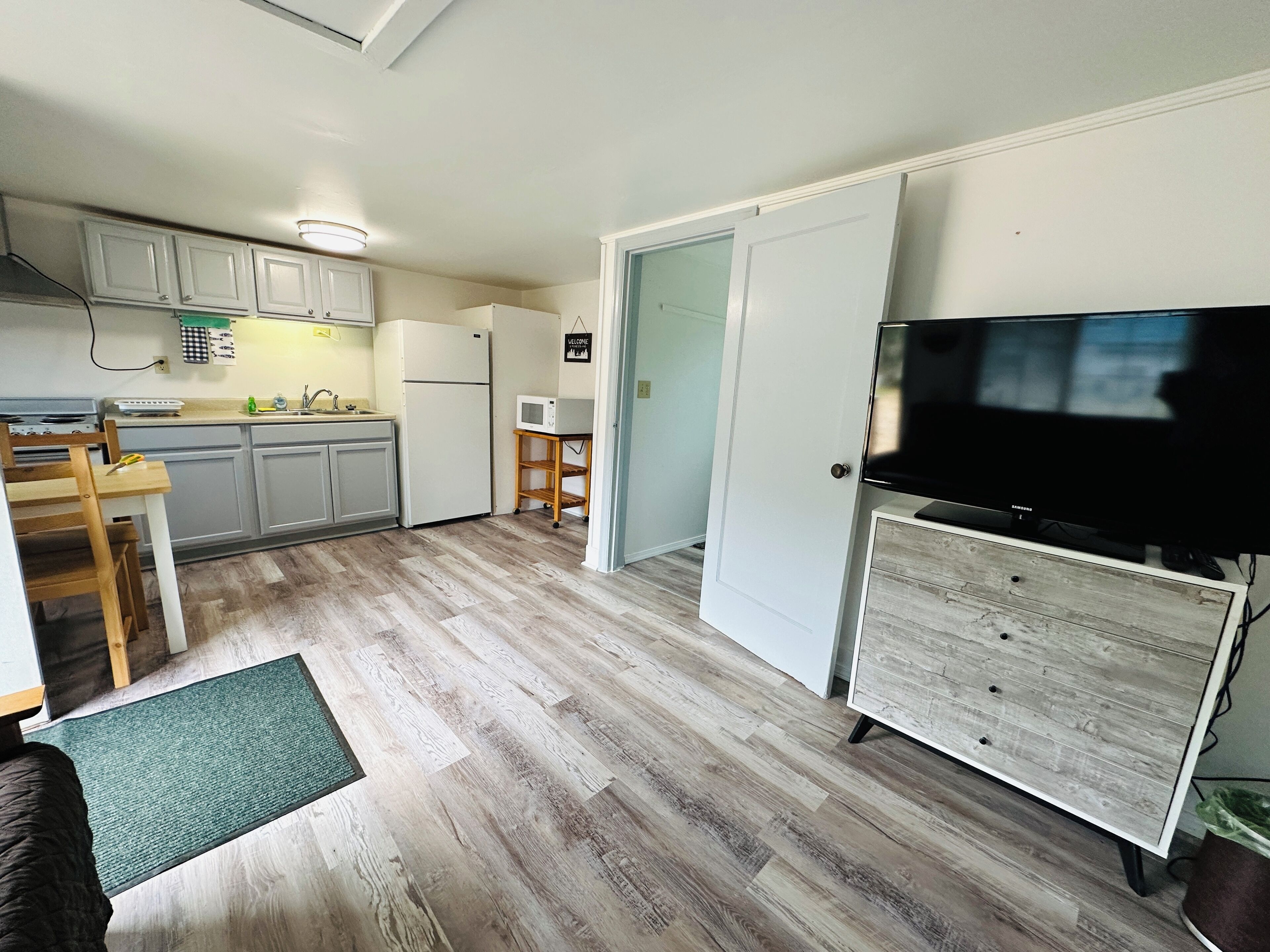 Raines Resort Cabins & RV