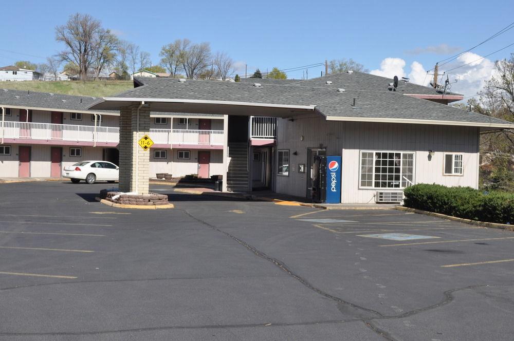 Motel 6 Pendleton Oregon West