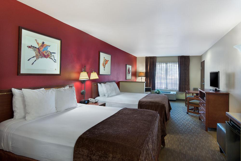 Oxford Suites Pendleton