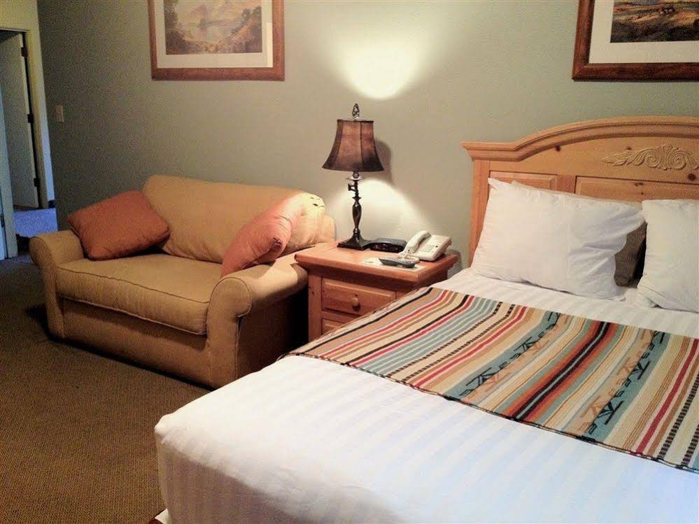 Rugged Country Lodge