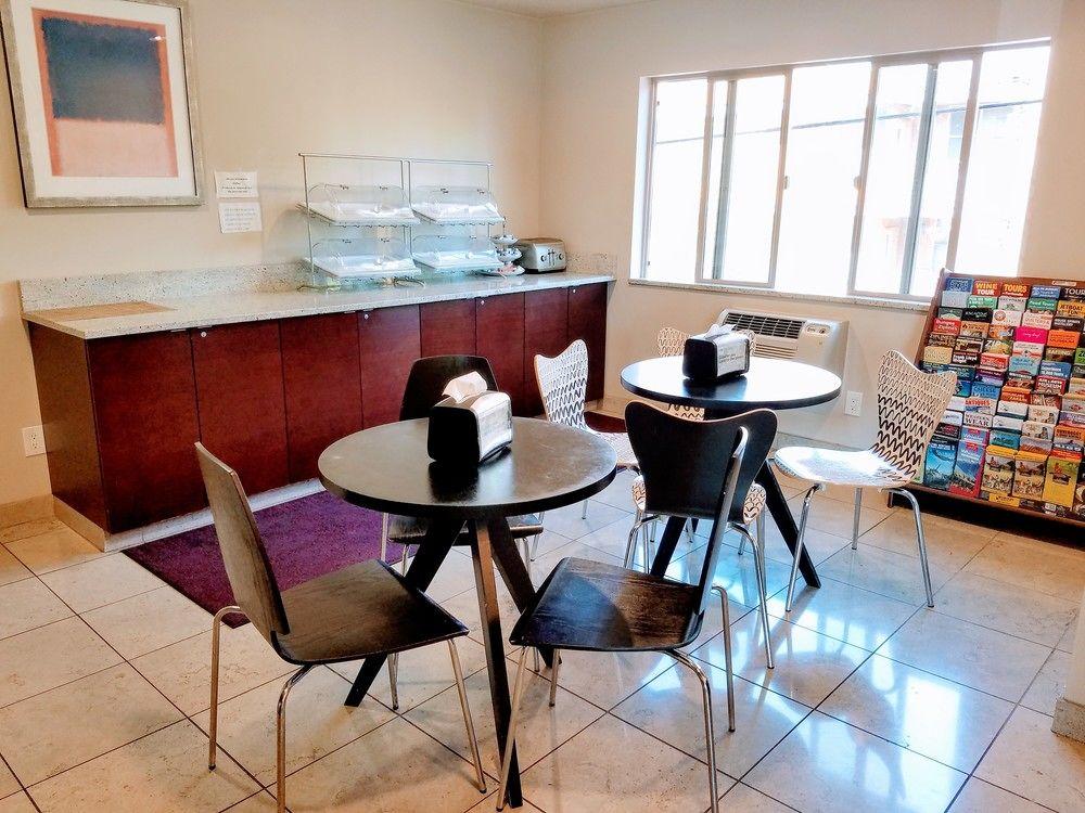 Aladdin Inn & Suites