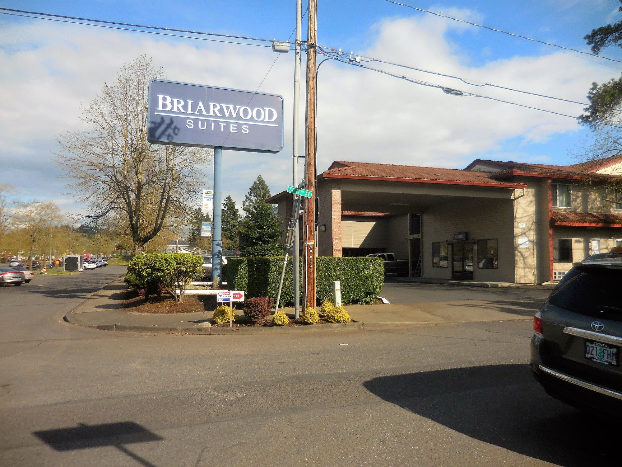 Briarwood Suites