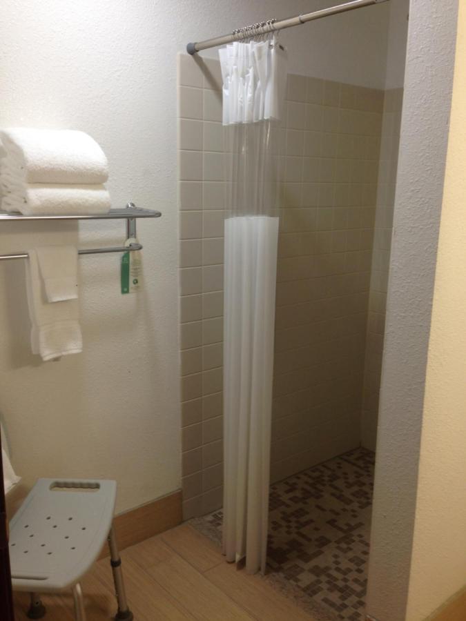 Country Inn & Suites by Radisson, Delta Park North Portland