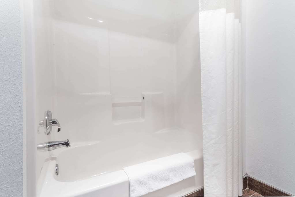 Days Inn by Wyndham Portland Central