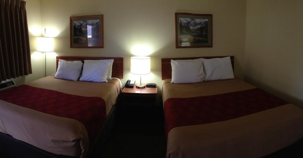 Econo Lodge City Center