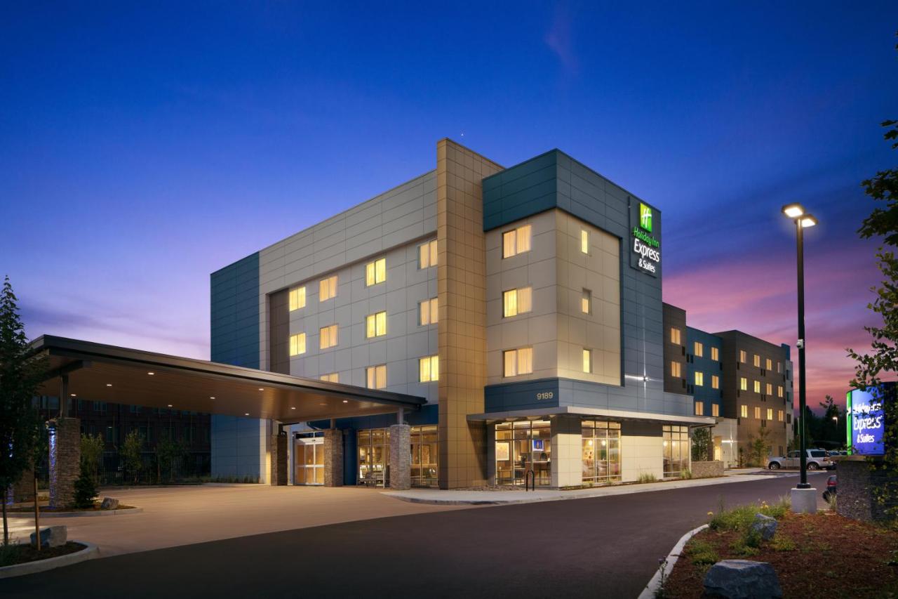 Holiday Inn Express & Suites Portland Airport Cascade Stn