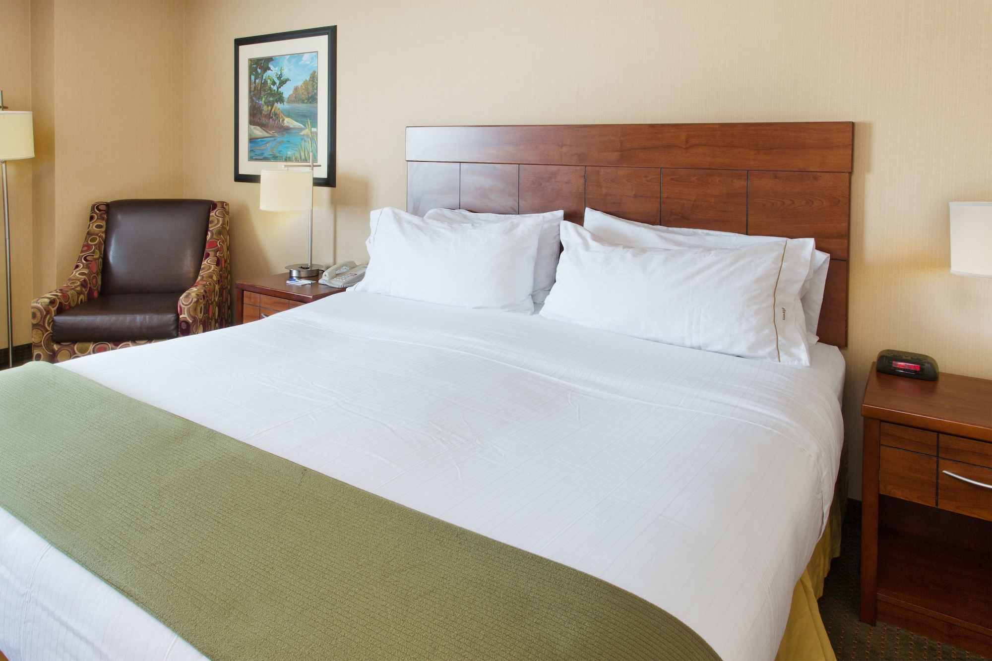 Holiday Inn Express Hotel & Suites Portland - Northwest Downtown