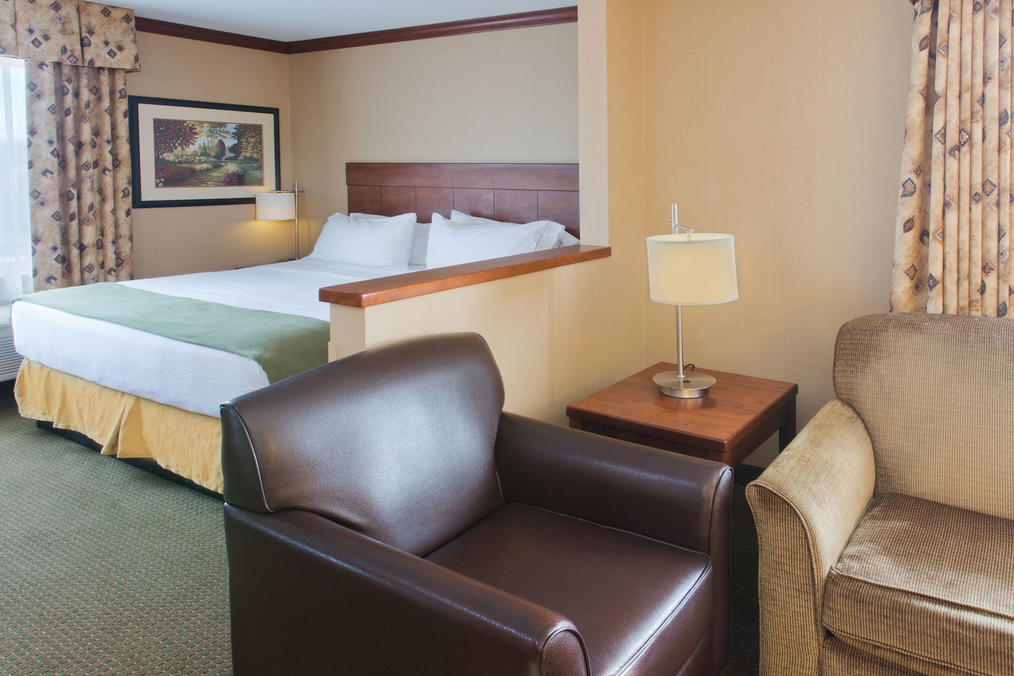 Holiday Inn Express Hotel & Suites Portland - Northwest Downtown