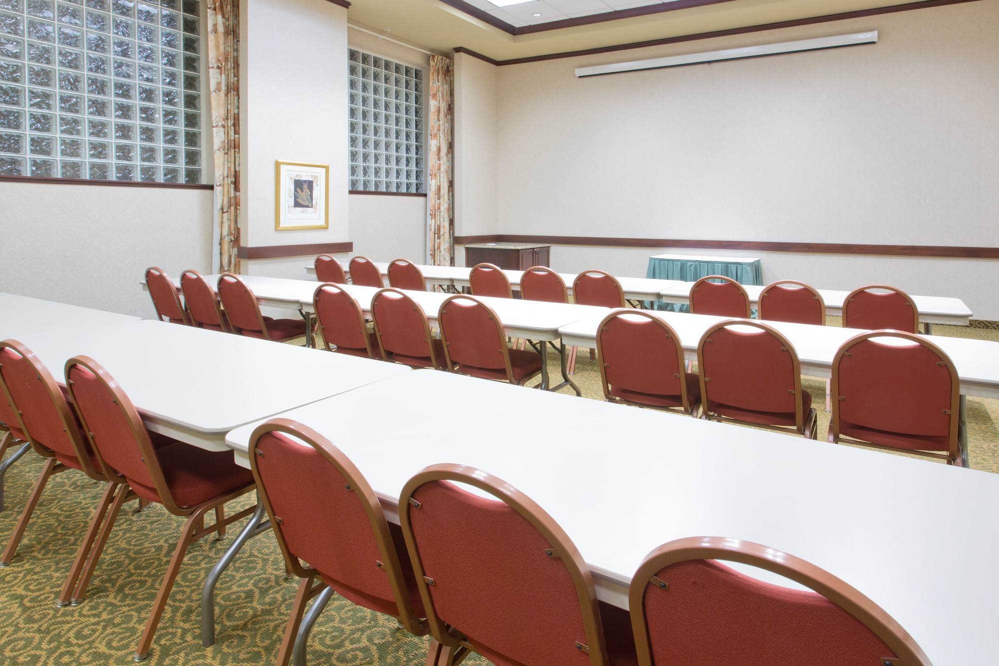 Holiday Inn Express Hotel & Suites Portland - Northwest Downtown