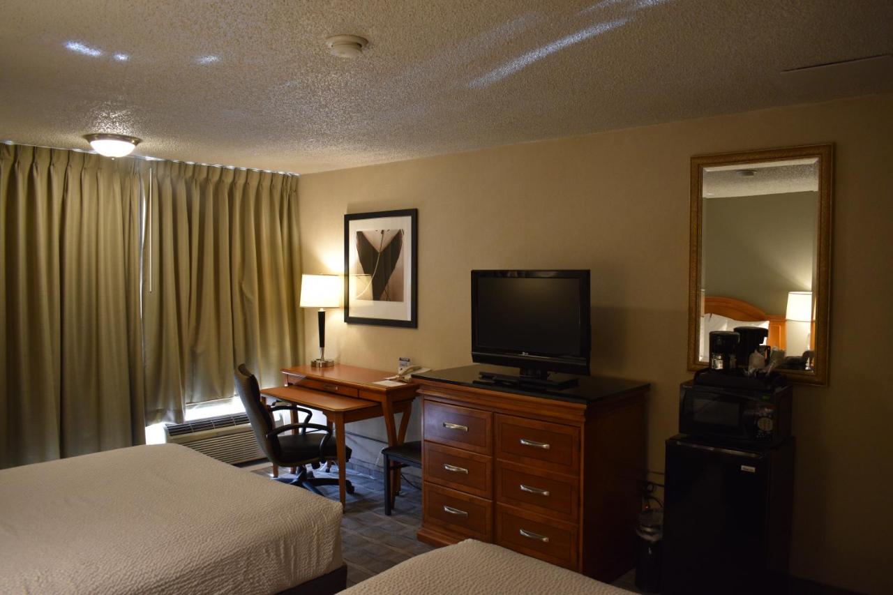 Inn at the Convention Center