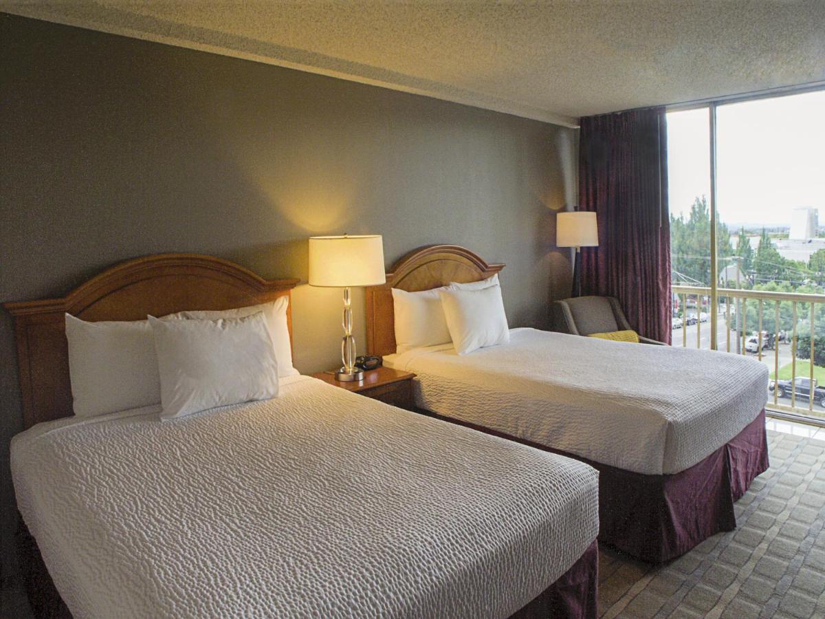 Inn at the Convention Center