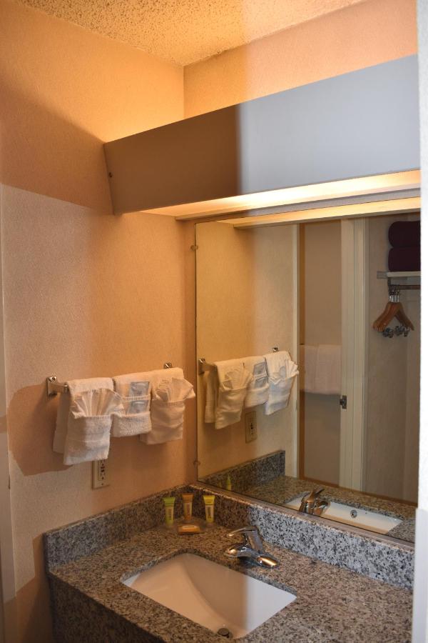 Inn at the Convention Center