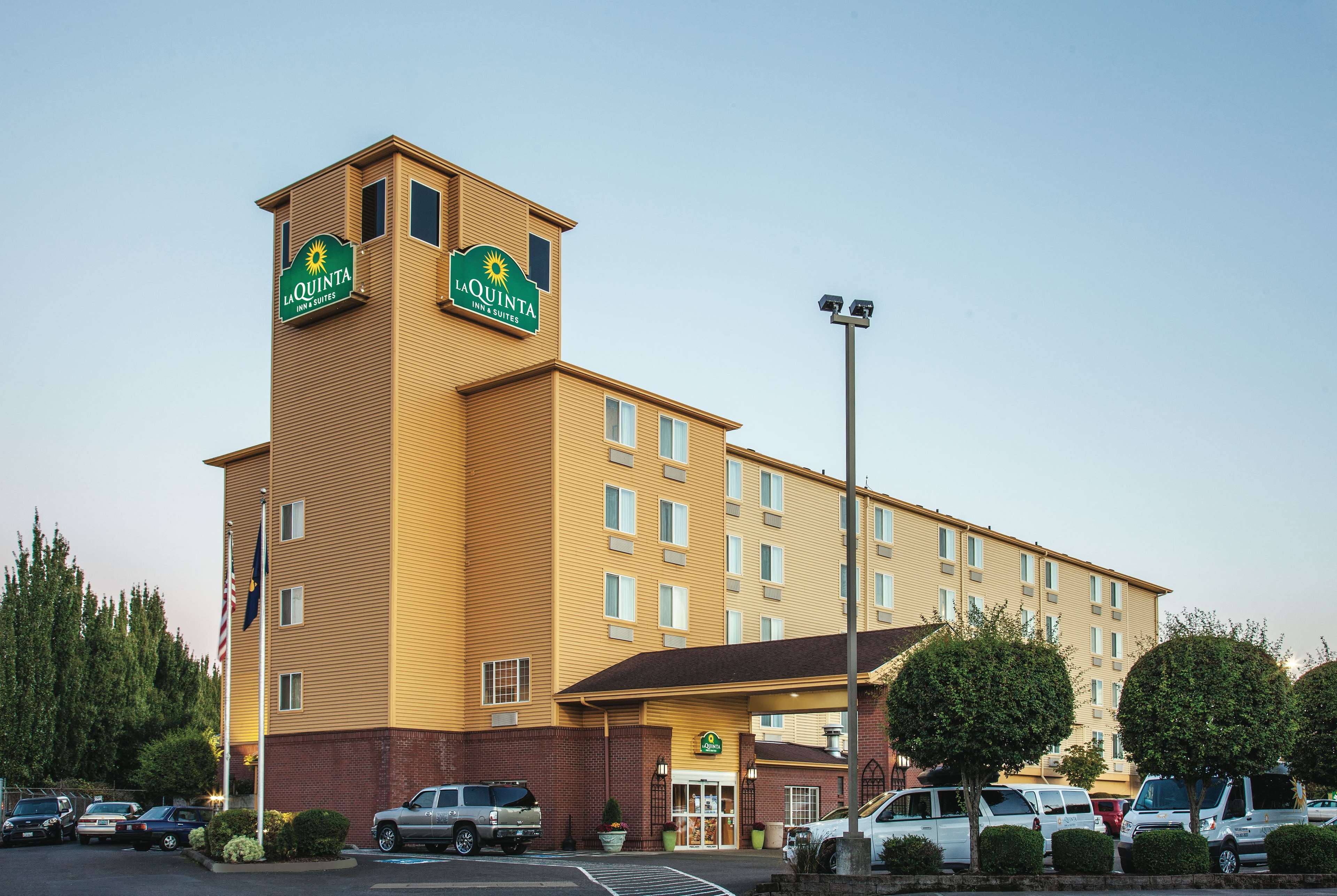 La Quinta Inn & Suites by Wyndham Portland Airport