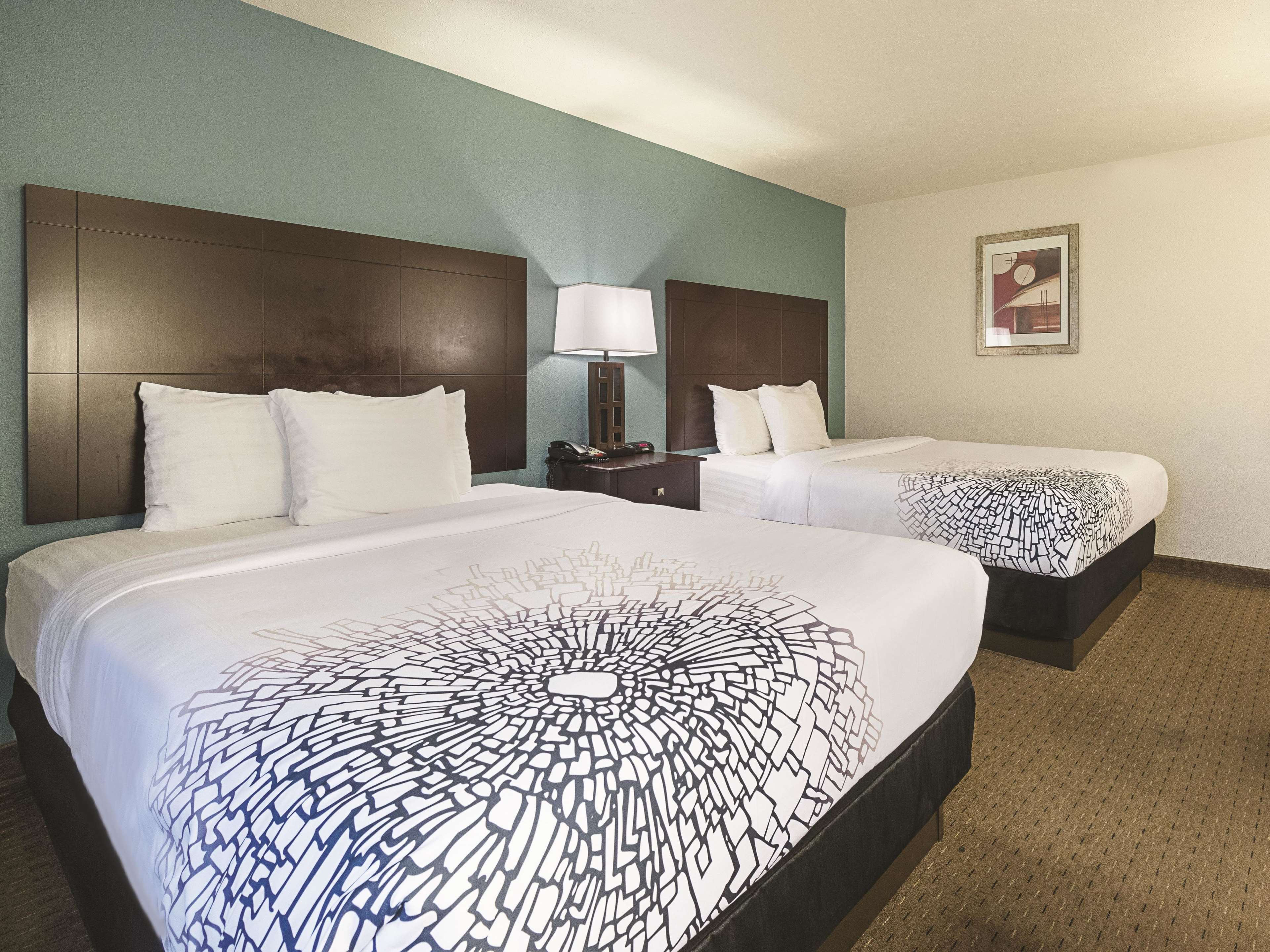 La Quinta Inn & Suites by Wyndham Portland NW