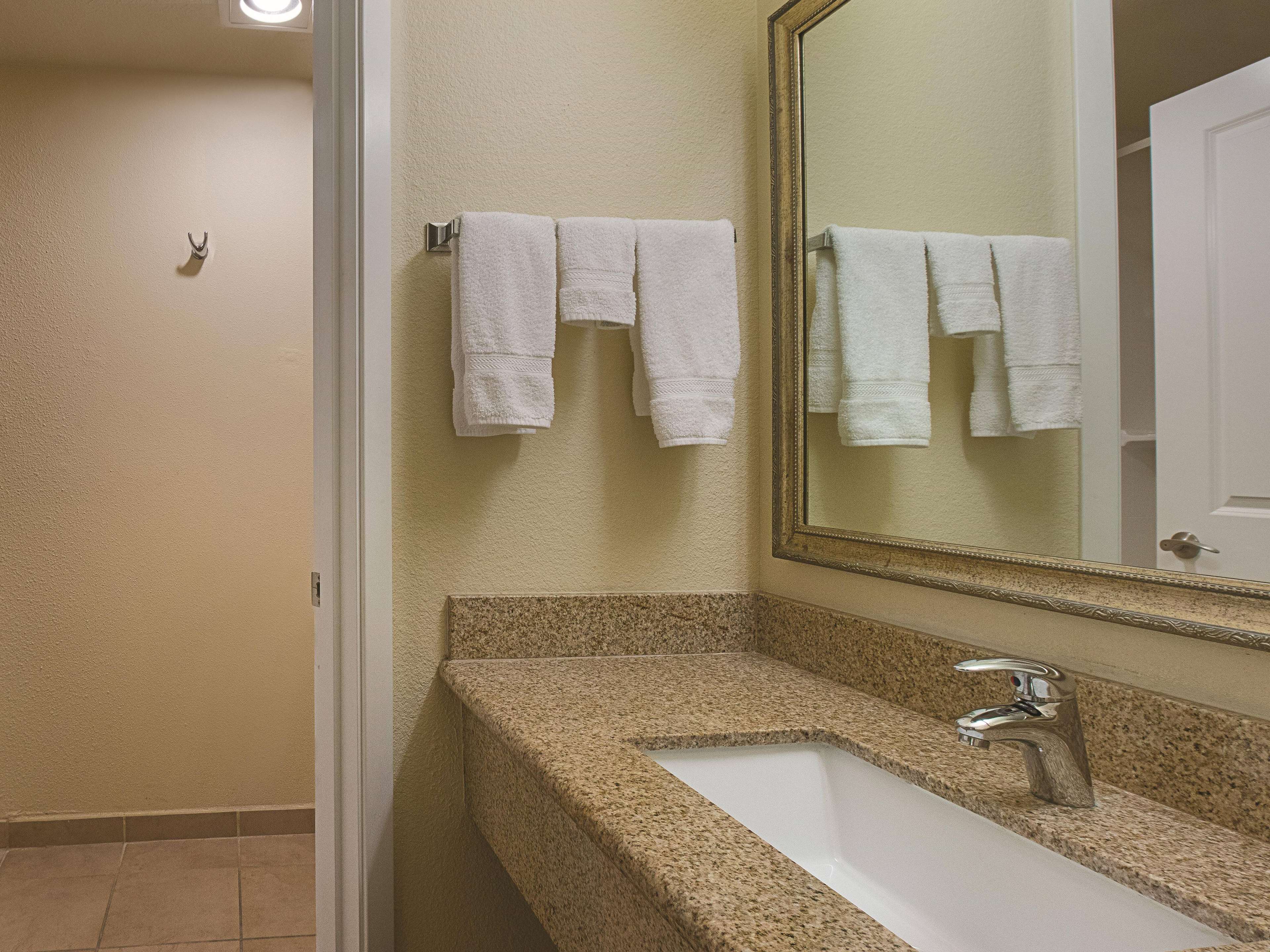 La Quinta Inn & Suites by Wyndham Portland NW