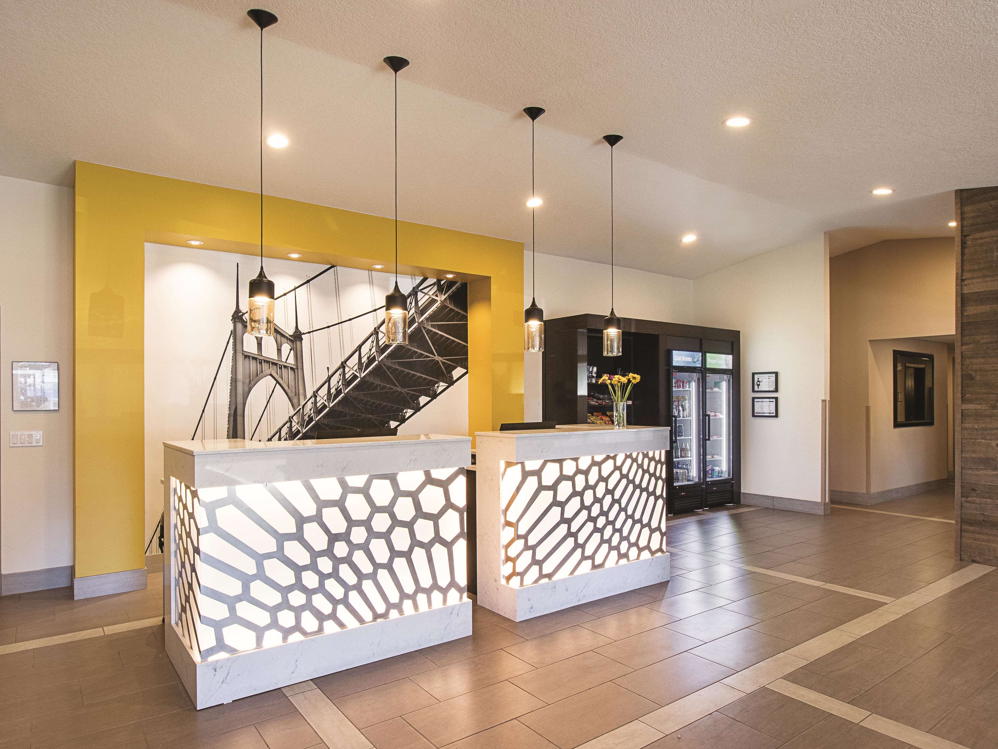 La Quinta Inn & Suites by Wyndham Portland NW