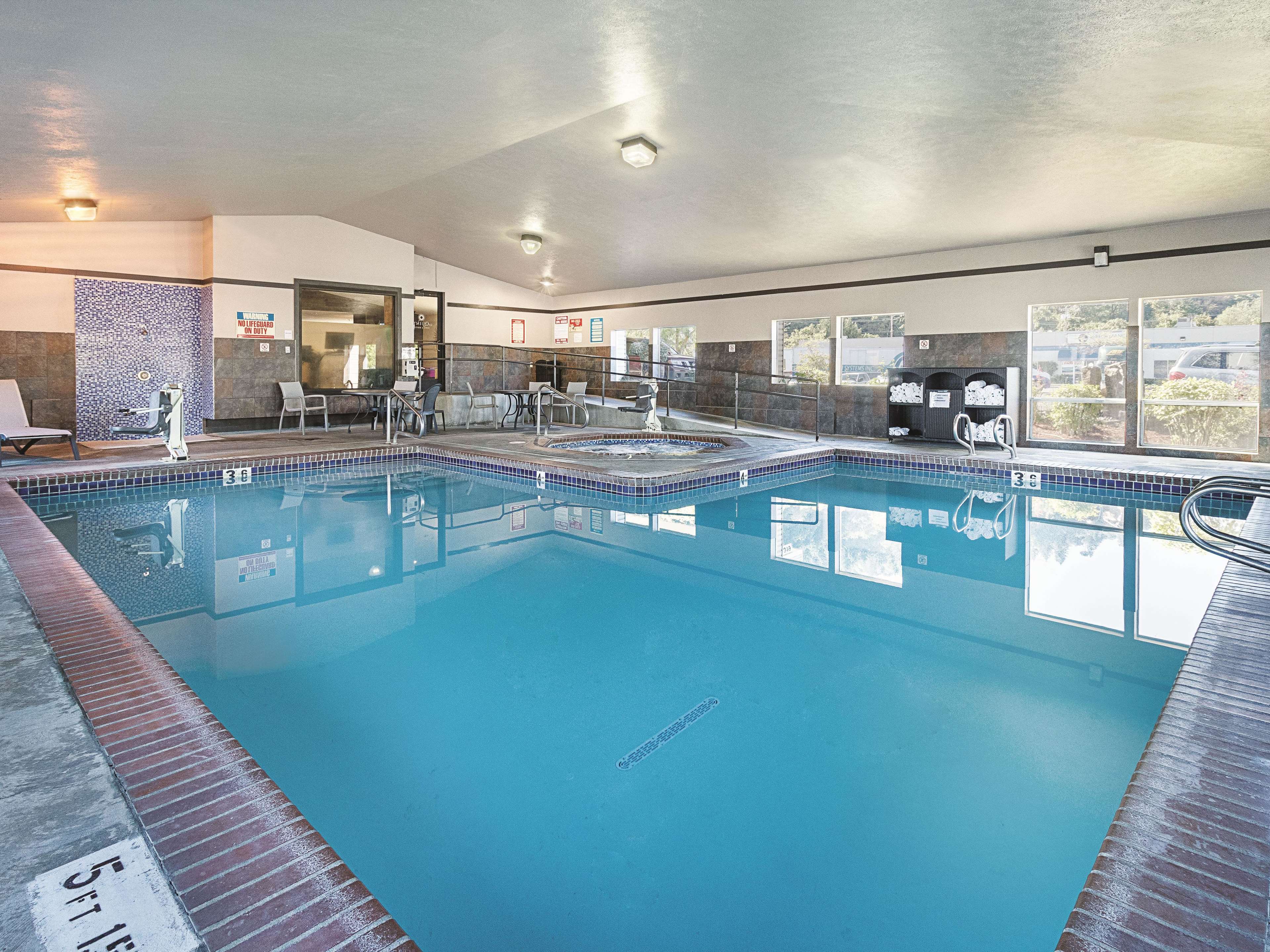 La Quinta Inn & Suites by Wyndham Portland NW