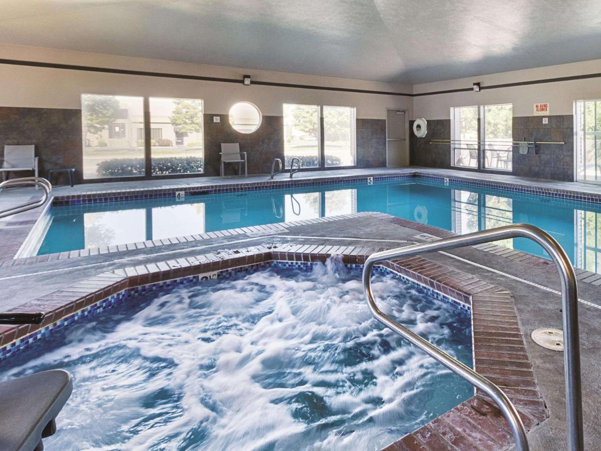 La Quinta Inn & Suites by Wyndham Portland NW