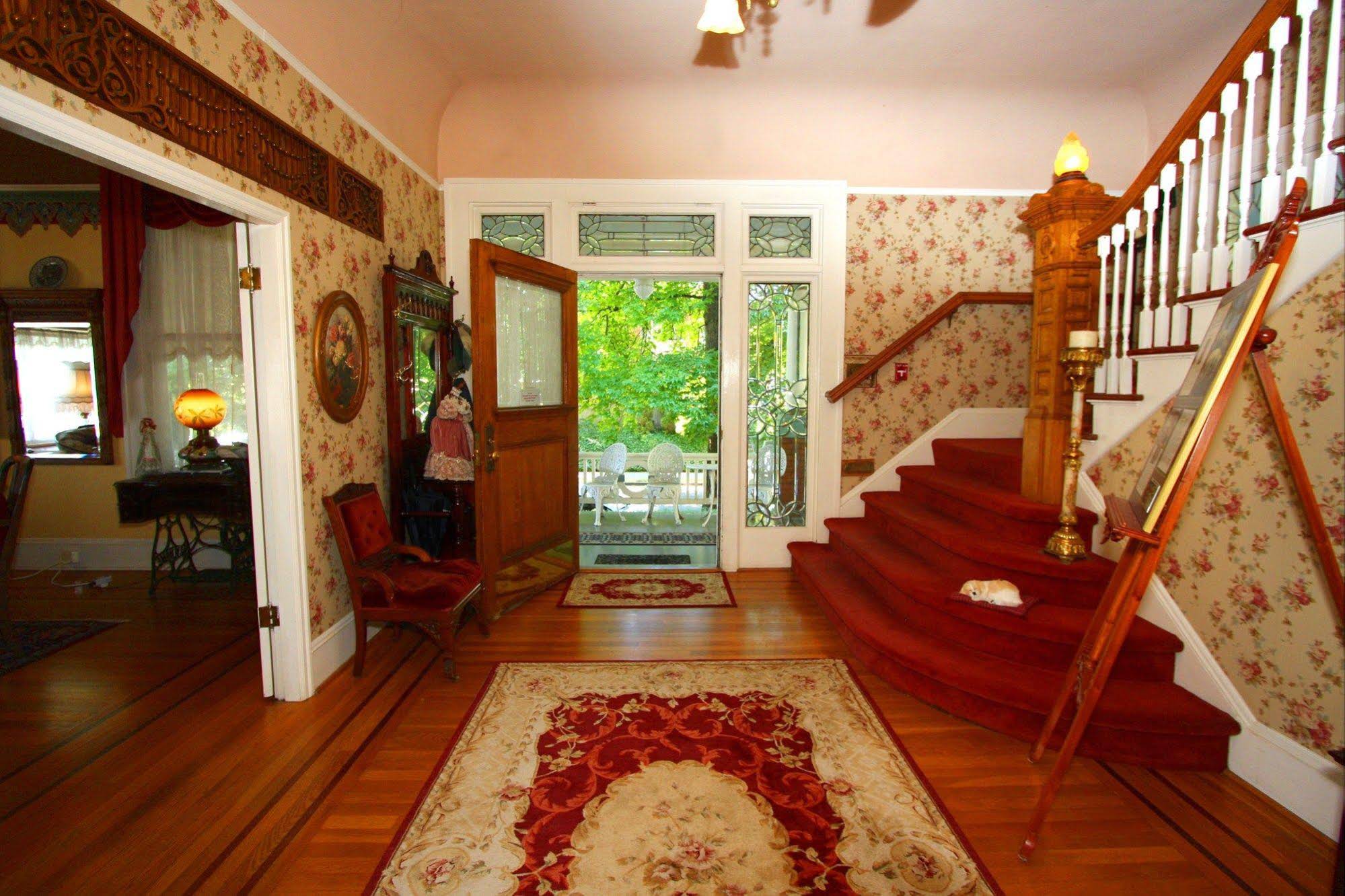 Lion and the Rose Victorian Guest House