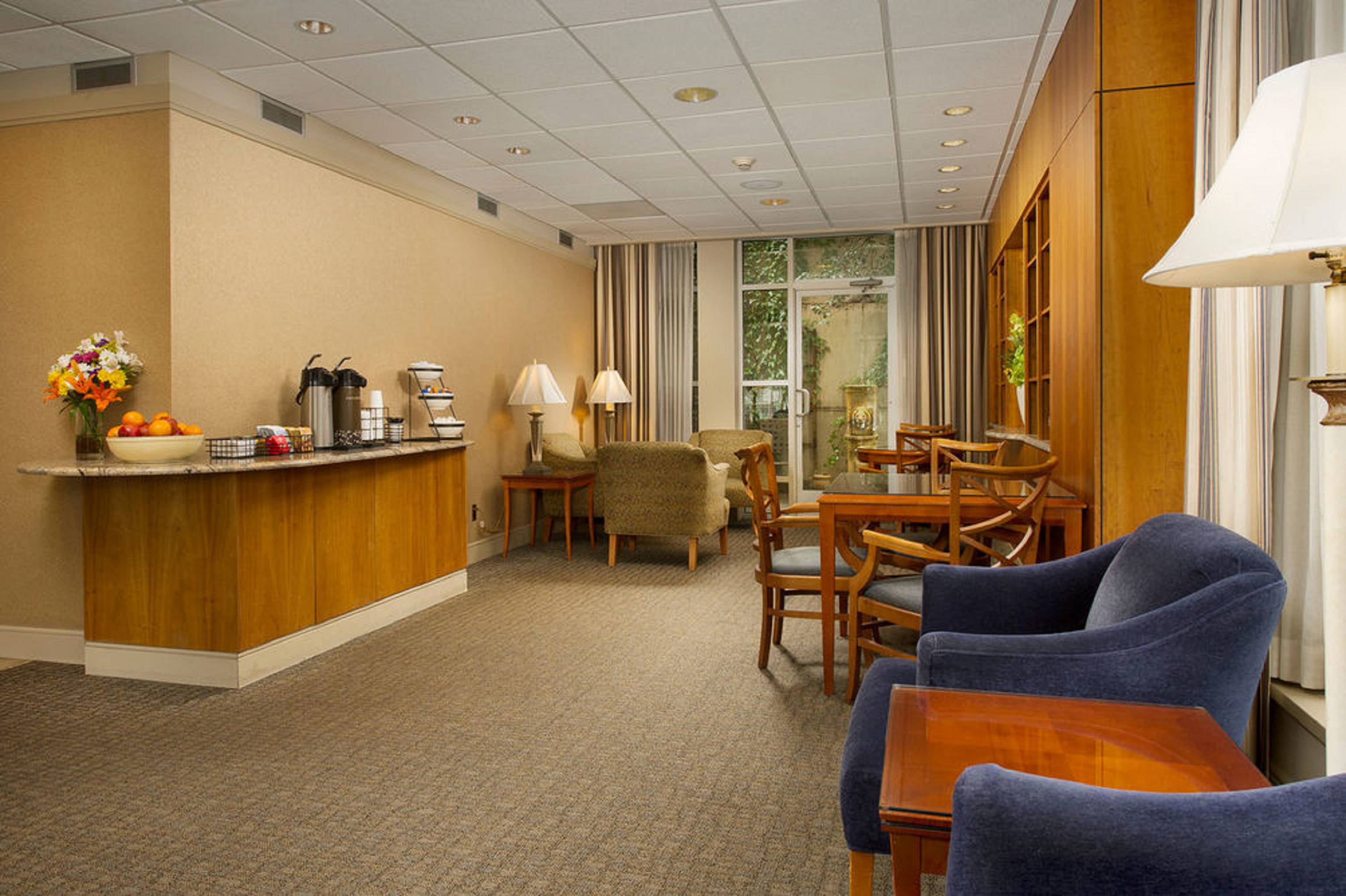 Park Lane Suites & Inn