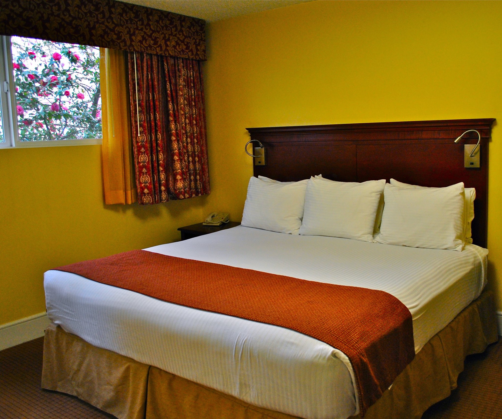 Park Lane Suites & Inn