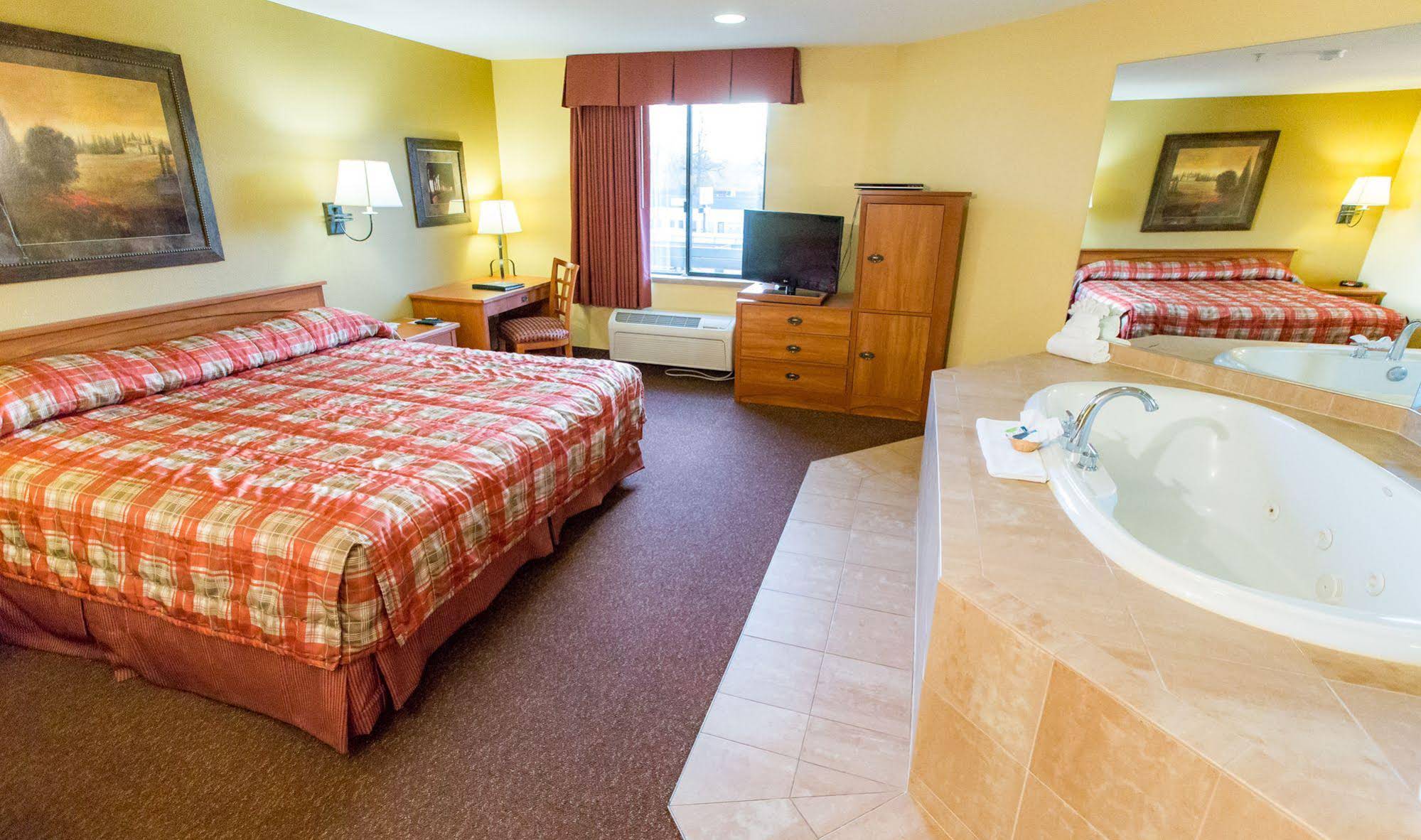 Portlander Inn and Marketplace