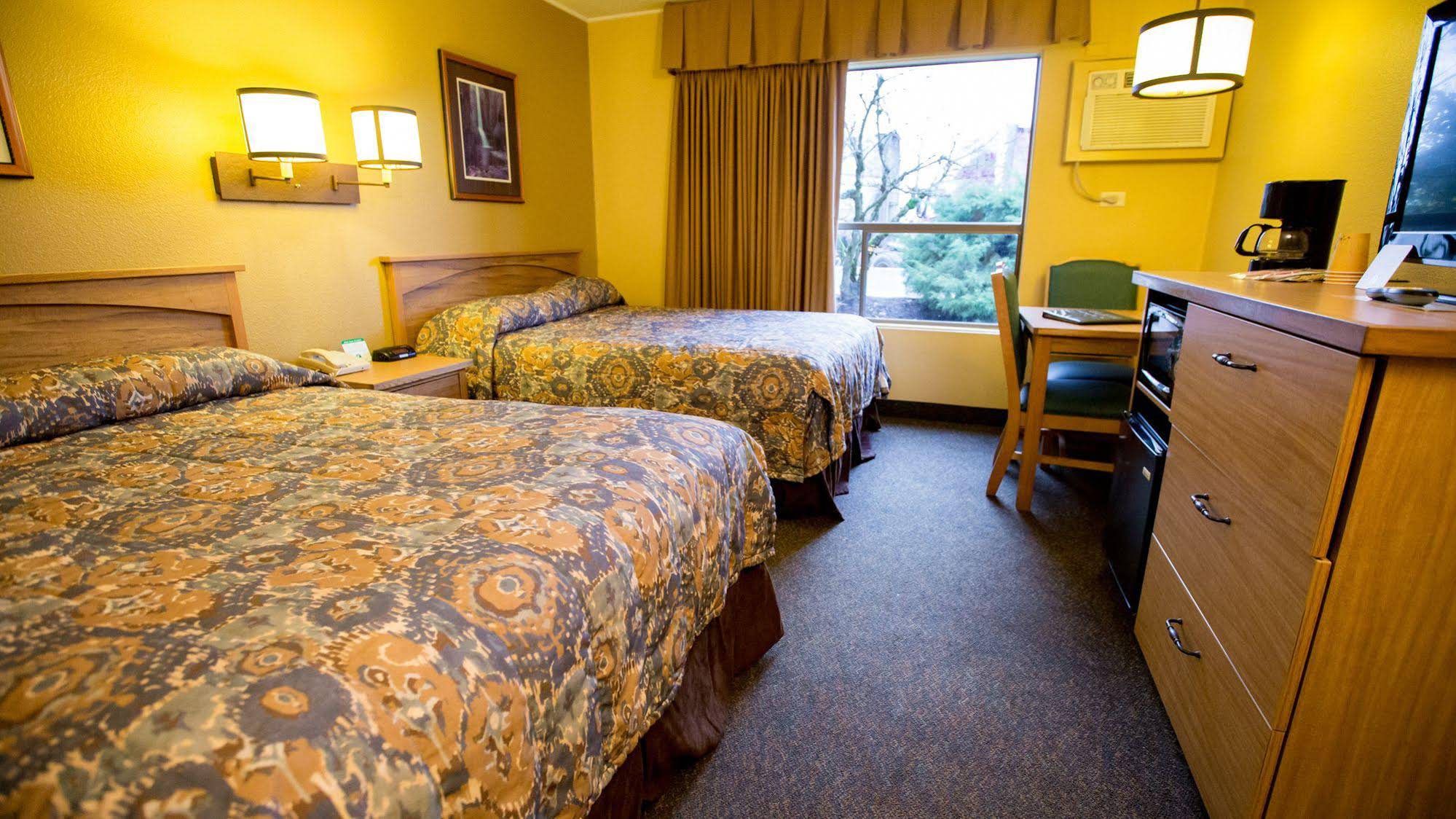 Portlander Inn and Marketplace