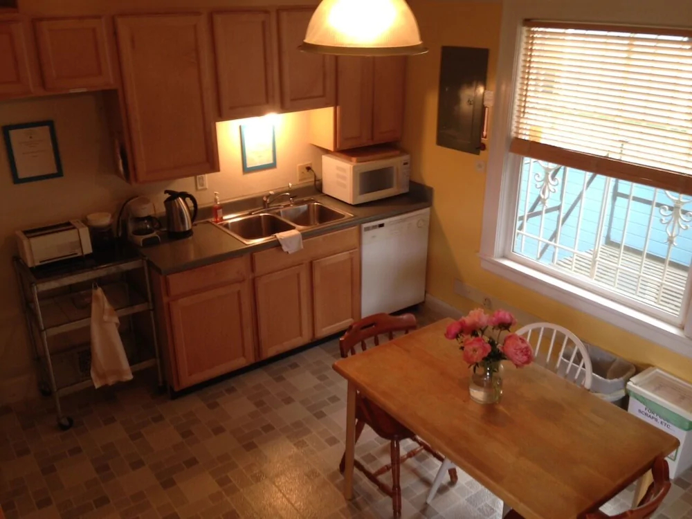 Portland International Guesthouse