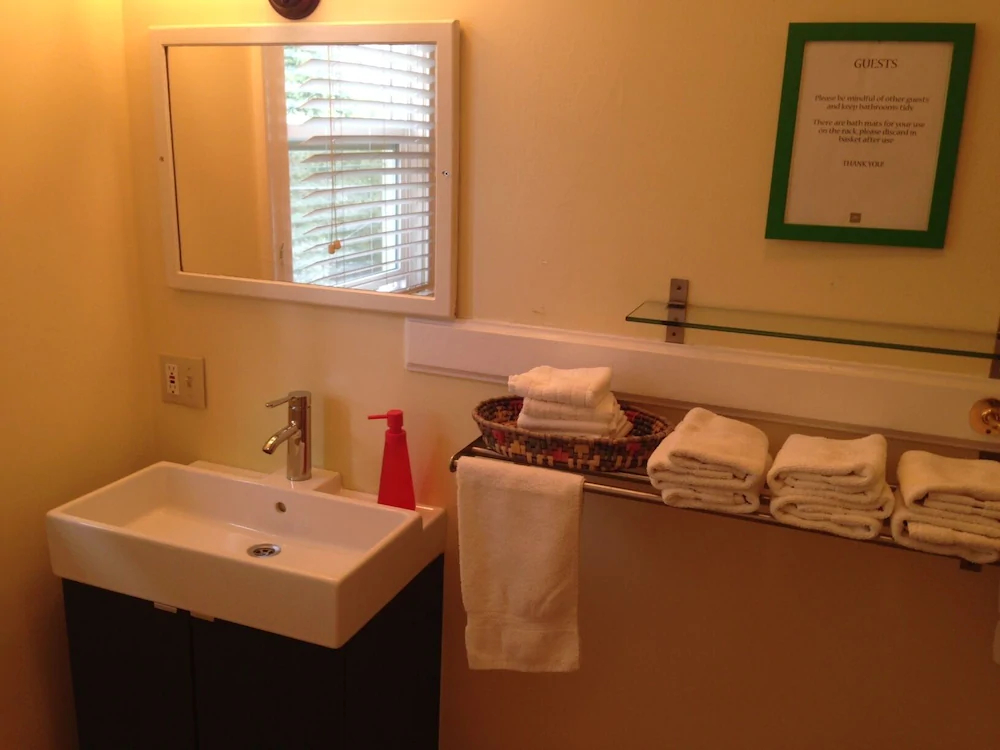 Portland International Guesthouse