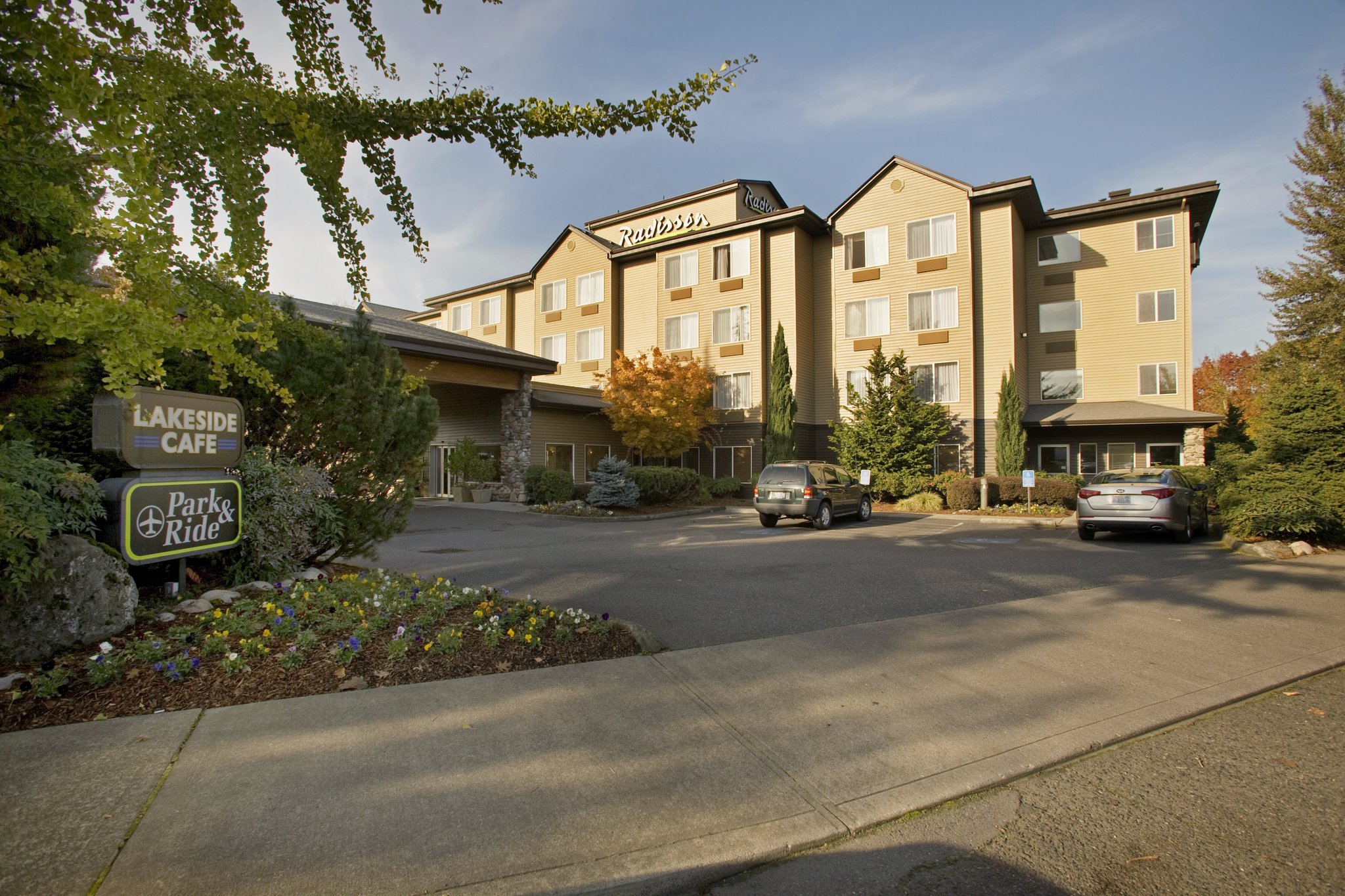 Radisson Portland Airport