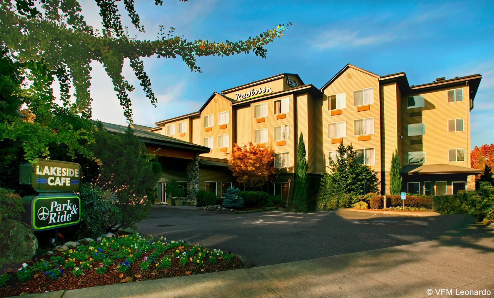 Radisson Portland Airport