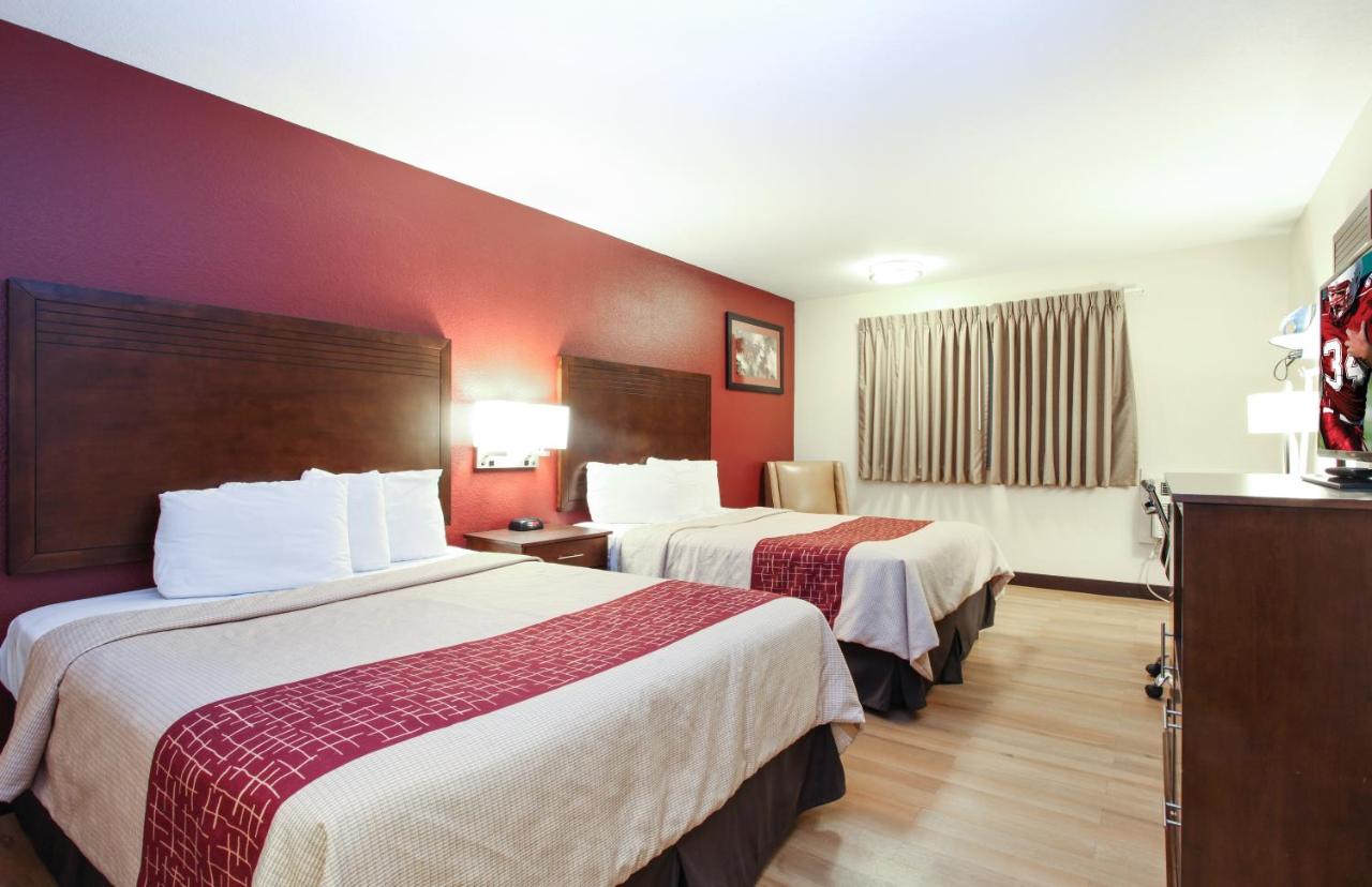 Evergreen Inn & Suites Portland Airport