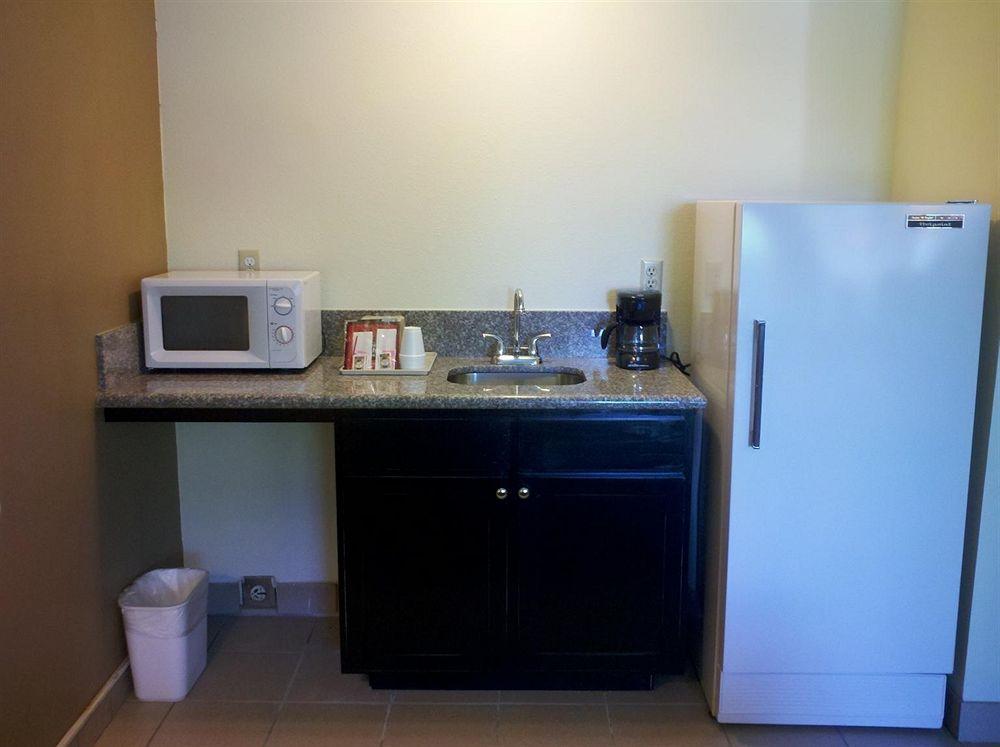 Studio 6 Portland Or