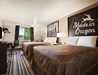 Super 8 By Wyndham Portland Airport