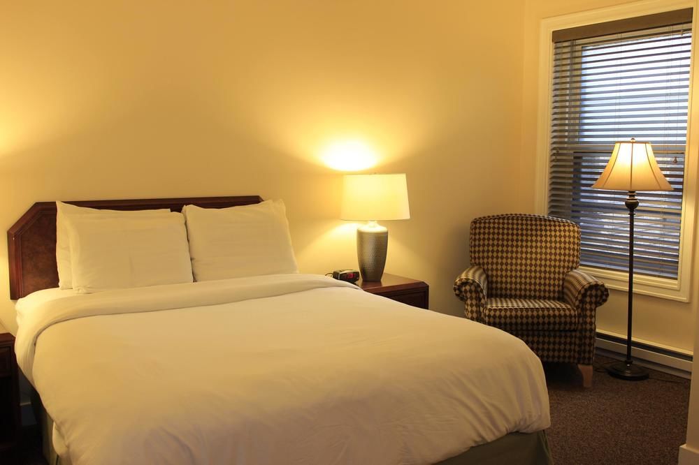 Washington Plaza Apartments