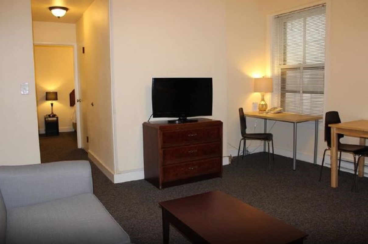 Washington Plaza Apartments