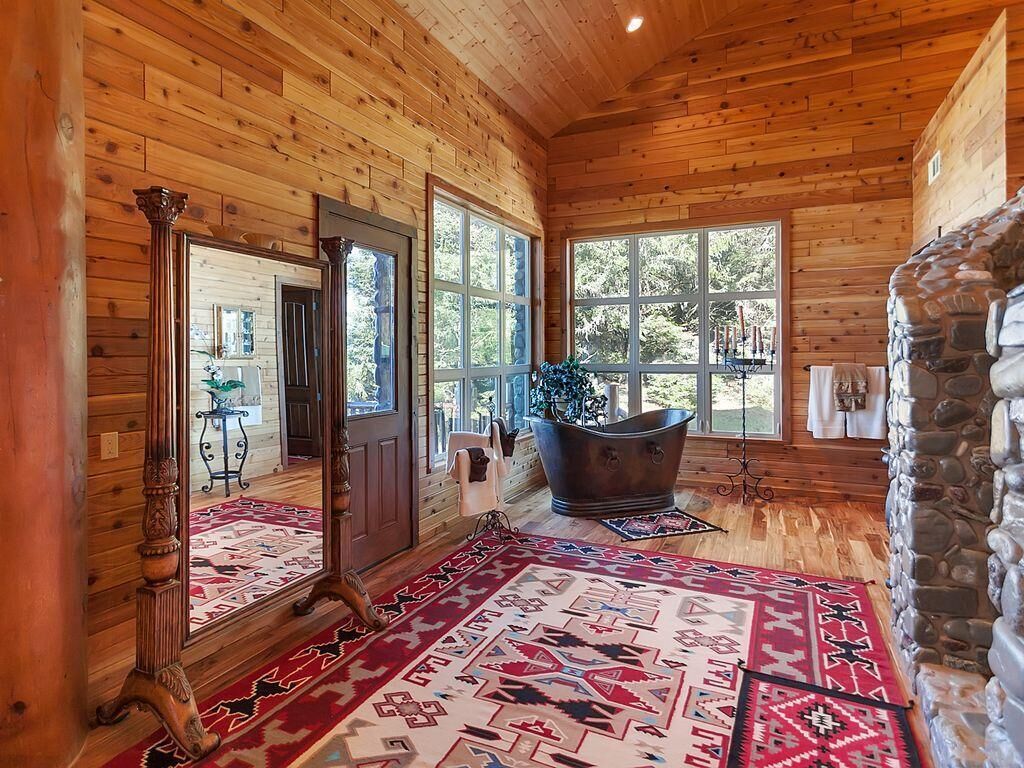 Gold Beach Oceanfront Estate - Mv28