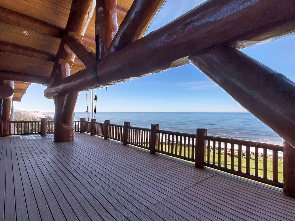 Gold Beach Oceanfront Estate - Mv28