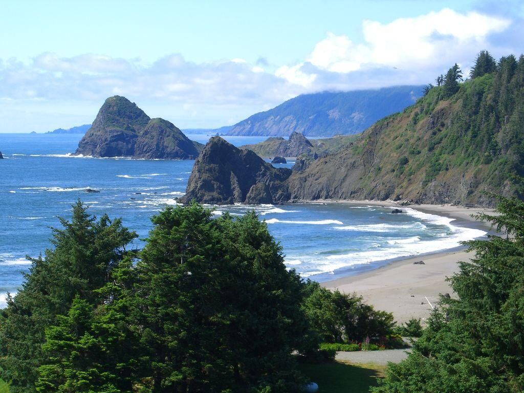 Gold Beach Oceanfront Estate - Mv28