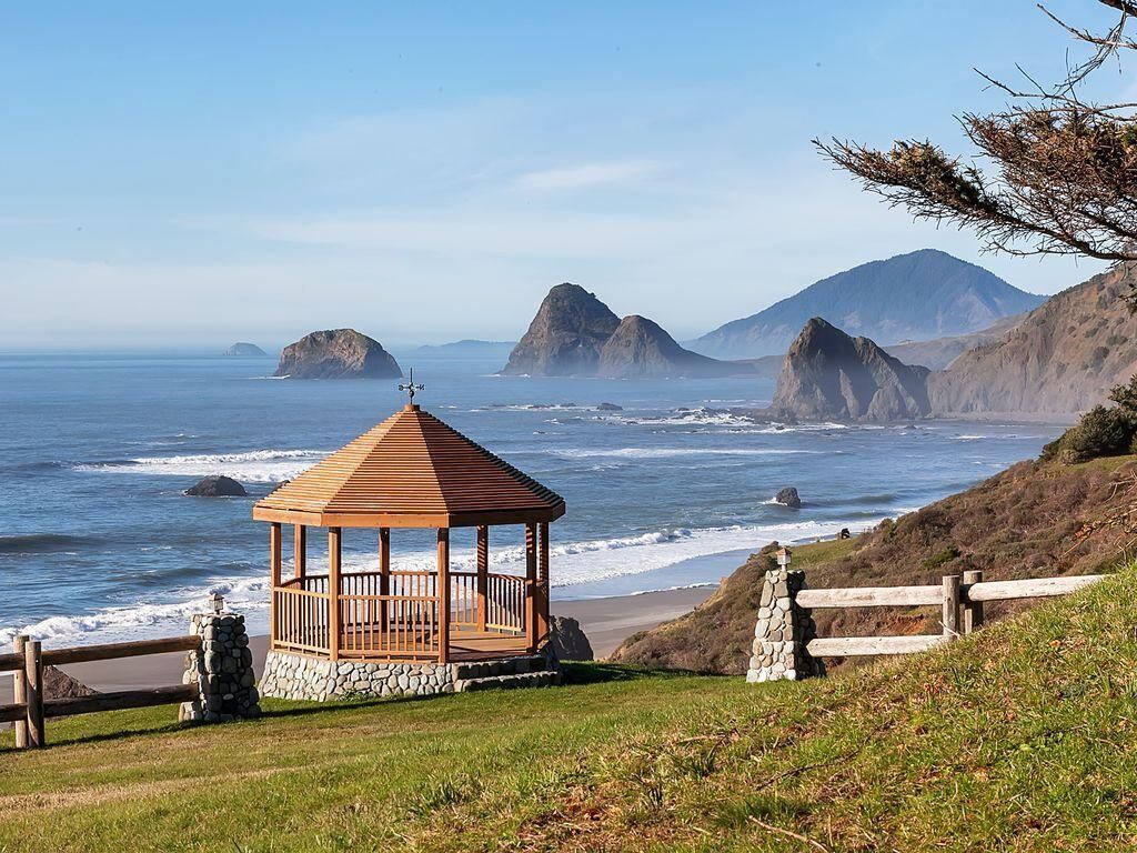 Gold Beach Oceanfront Estate - Mv28